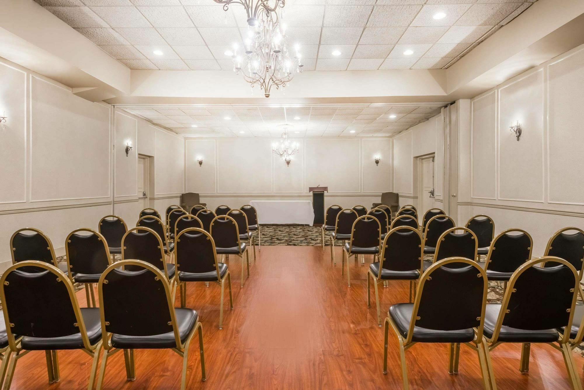 Clarion Hotel BWI Airport Arundel Mills Гановер Экстерьер фото