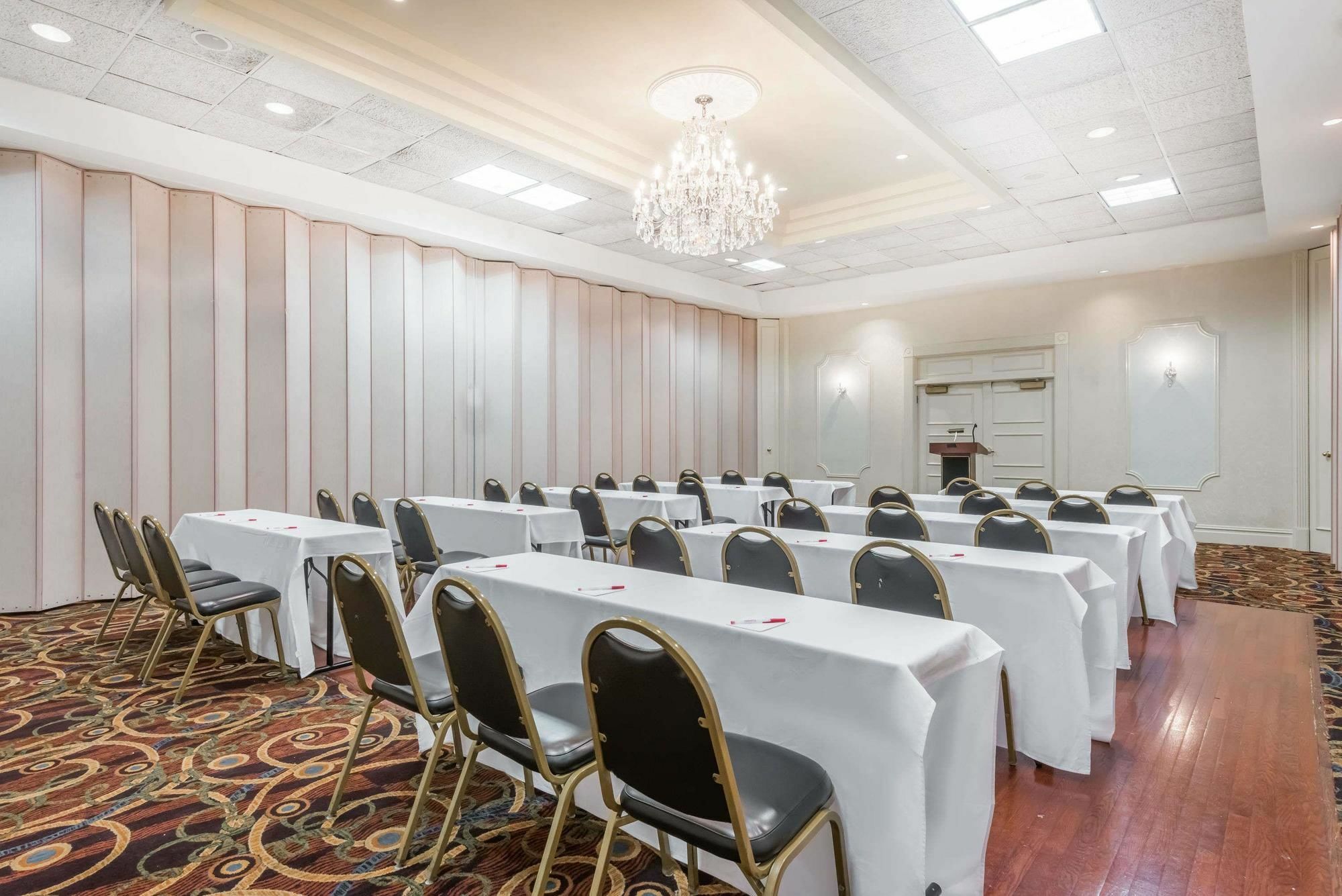 Clarion Hotel BWI Airport Arundel Mills Гановер Экстерьер фото
